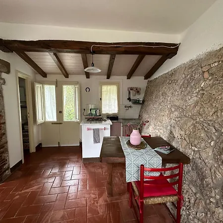 Hébergement de vacances La Ghiandaia Monteggiori Culla